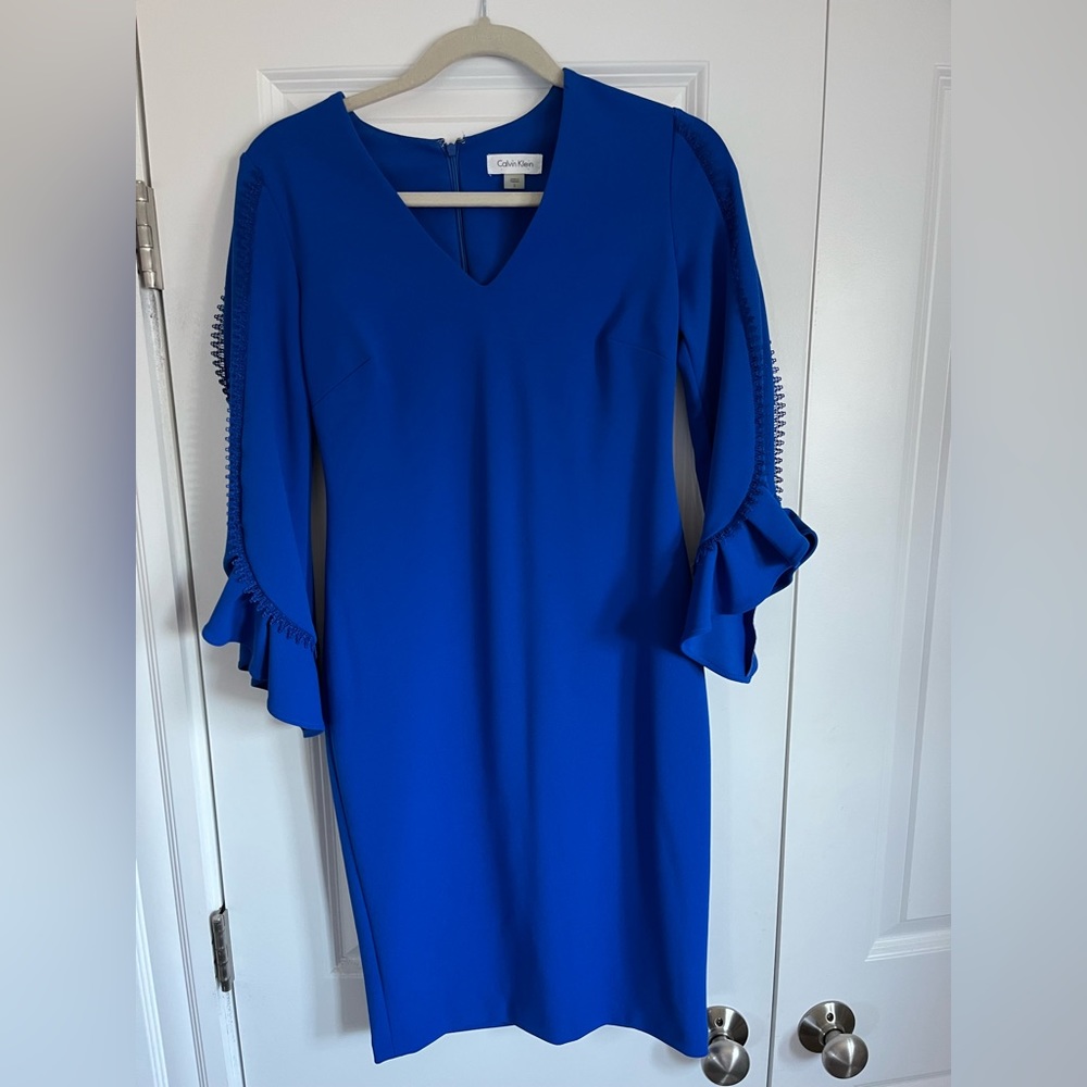 Calvin Klein, size 2, bright blue